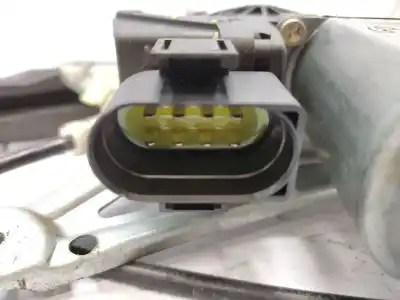 Second-hand car spare part passenger side right window regulator for audi a4 b5 (8d2) 1.9 tdi oem iam references 8d0837398c  8d0837462