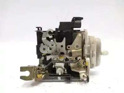 Second-hand car spare part front right door lock for audi a4 b5 (8d2) 1.9 tdi oem iam references 4d1837016d  