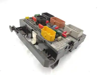 Recambio de automóvil de segunda mano de caja reles / fusibles para peugeot 308 i (4a_, 4c_) 1.6 16v referencias oem iam 9664706280  9807028880