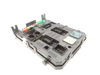 Peça sobressalente para automóvel em segunda mão caixa de fusíveis e relés por peugeot 308 i (4a_, 4c_) 1.4 16v referências oem iam 9664059180