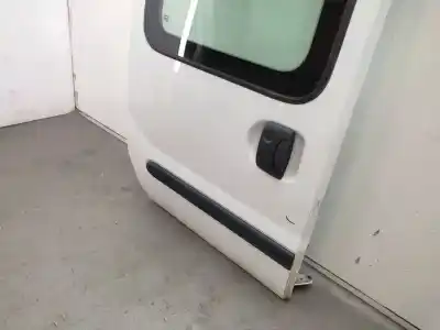 Pezzo di ricambio per auto di seconda mano porta laterale scorrevole destra per renault kangoo (kc0/1_) d 65 1.9 (kc0e kc02 kc0j kc0n) riferimenti oem iam 7751468948  