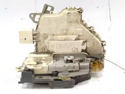 Peça sobressalente para automóvel em segunda mão Fechadura Da Porta Dianteira Esquerda por SEAT LEON (1P1) 1.6 TDI Referências OEM IAM 1P1837015B  