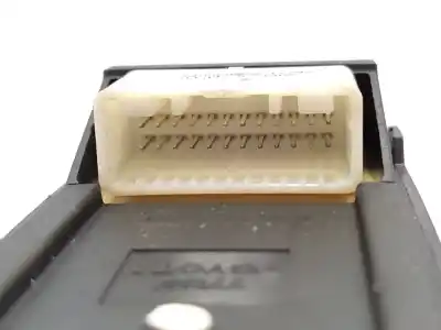 Second-hand car spare part left front power window switch for toyota corolla (_e12_) 2.0 d-4d (cde120r_, cde120l_) oem iam references 8482002111  