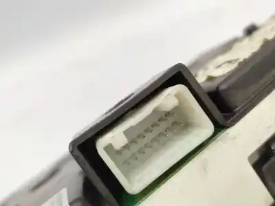 Peça sobressalente para automóvel em segunda mão quadrante por toyota corolla (_e12_) 2.0 d-4d (cde120r_, cde120l_) referências oem iam 8380002760  