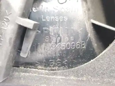 Автозапчасти б/у правый задний фонарь за seat toledo ii (1m2) 1.9 tdi ссылки oem iam 1m5945096b  1m5945112