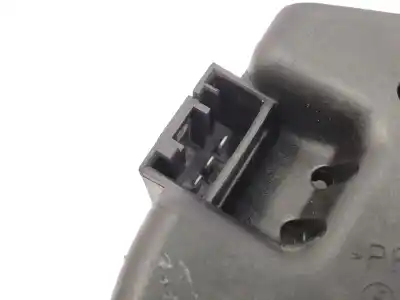 Second-hand car spare part interior left tailgate light for bmw 3 (e46) 320 d oem iam references 6907945  63216907945