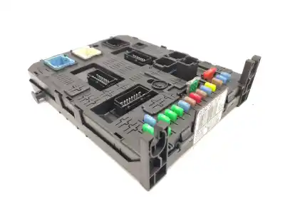 Peça sobressalente para automóvel em segunda mão caixa de fusíveis e relés por peugeot 308 i (4a_, 4c_) 1.6 hdi referências oem iam 9664059180