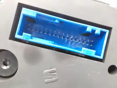 Second-hand car spare part dashboard for seat leon (1m1) 1.6 16 v oem iam references 1m0920822a  1m0920822ax