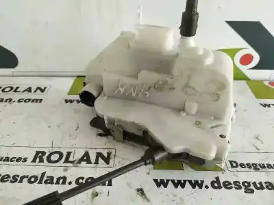 Peça sobressalente para automóvel em segunda mão fechadura da porta dianteira direita por renault twingo authentique referências oem iam 