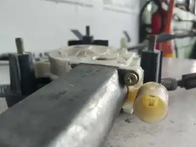 Автозапчасти б/у регулятор стекла переднего правого за renault clio ii fase ii (b/cb0) clio ссылки oem iam   