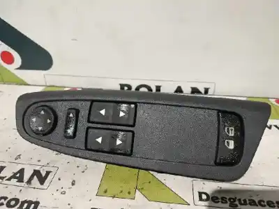 Pièce détachée automobile d'occasion Commande De Lève Vitre Avant Gauche pour FIAT STILO (192) * Références OEM IAM   