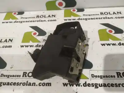 Peça sobressalente para automóvel em segunda mão fechadura da porta traseira esquerda por dacia sandero ambiance referências oem iam   