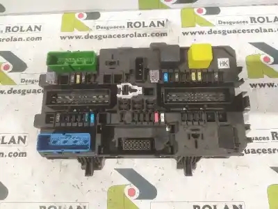 Recambio de automóvil de segunda mano de caja reles / fusibles para opel astra gtc 1.7 16v cdti referencias oem iam 13206762  