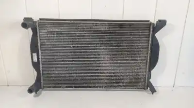 Peça sobressalente para automóvel em segunda mão Radiador De água por AUDI A4 BERLINA (8E) 1.9 TDI (96kW) Referências OEM IAM 8E0121251A  
