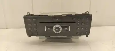 Recambio de automóvil de segunda mano de sistema audio / radio cd para mercedes clase c (w204) berlina c 220 cdi (204.008) referencias oem iam a2048700090  