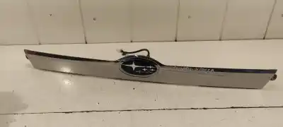 Peça sobressalente para automóvel em segunda mão puxador exterior de mala por subaru impreza g12 2.0 cat referências oem iam 