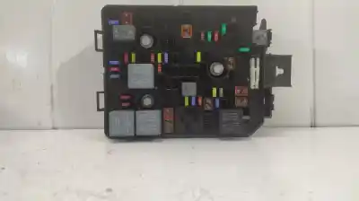Peça sobressalente para automóvel em segunda mão caixa de fusíveis e relés por opel corsa e selective referências oem iam 39068995  