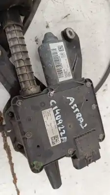 Pièce détachée automobile d'occasion frein à main électrique pour opel astra j lim. cosmo références oem iam 13306285  0357381