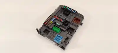 Peça sobressalente para automóvel em segunda mão caixa de fusíveis e relés por peugeot 208 access referências oem iam 9807531680