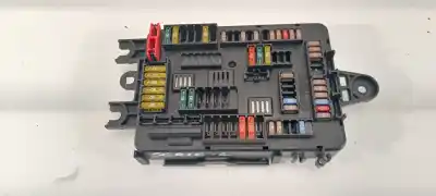 Pezzo di ricambio per auto di seconda mano scatola relè/fusibili per bmw 1 (f20) 116 d riferimenti oem iam 926111102