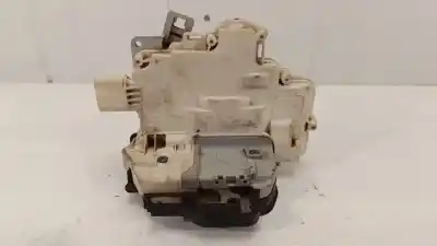 Peça sobressalente para automóvel em segunda mão fechadura da porta traseira esquerda por audi a4 avant (8e) 2.0 tdi referências oem iam 8e0939015aa