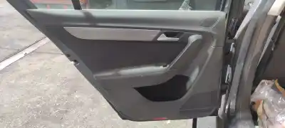 Peça sobressalente para automóvel em segunda mão forra / revestimento da porta traseira esquerda por volkswagen passat lim. (362) advance bluemotion referências oem iam 