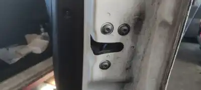 Piesă de schimb auto la mâna a doua încuietoare ușa din dreapta fațã pentru peugeot bipper básico referințe oem iam 