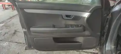 Peça sobressalente para automóvel em segunda mão forra / revestimento da porta dianteira esquerda por audi a4 berlina (8e) 2.0 tdi 16v (103kw) referências oem iam 