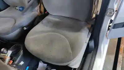 Second-hand car spare part complete seat set for citroen c3 1.4 hdi exclusive oem iam references   