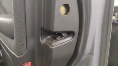 Peça sobressalente para automóvel em segunda mão fechadura da porta dianteira direita por audi a4 avant (8e) 2.0 tdi referências oem iam 