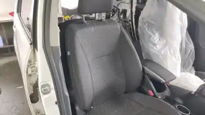 Second-hand car spare part right front seat for toyota verso business oem iam references 