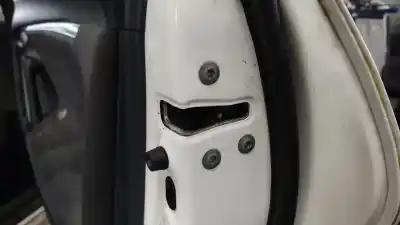 Second-hand car spare part rear right door lock for toyota verso business oem iam references 