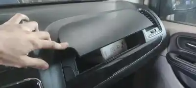 Tweedehands auto-onderdeel handschoenenkastje voor lancia voyager (404) platinum oem iam-referenties 