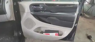 Tweedehands auto-onderdeel bekleding rechts voordeur voor lancia voyager (404) platinum oem iam-referenties 