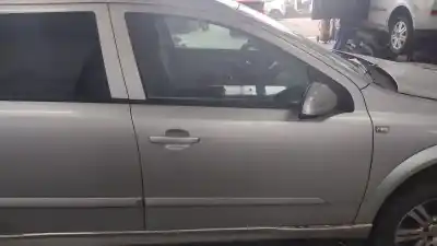 Автозапчастина б/у передні праві двері для opel astra h caravan cosmo посилання на oem iam 93187974