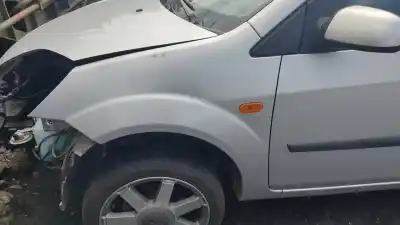 Tweedehands auto-onderdeel linker voor spatbord voor ford fiesta (cbk) 1.6 16v cat oem iam-referenties 1405185