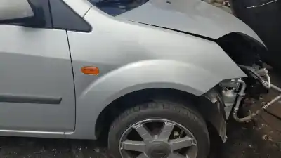 Tweedehands auto-onderdeel rechts voor spatbord voor ford fiesta (cbk) 1.6 16v cat oem iam-referenties 1528047