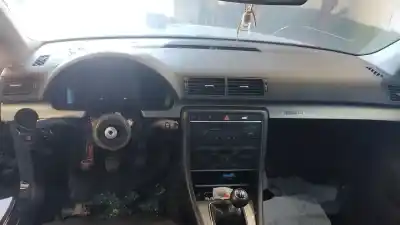 Peça sobressalente para automóvel em segunda mão tablier por audi a4 berlina (8e) 2.5 v6 24v tdi referências oem iam 8e1 857 041 g