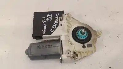 Автозапчастина б/у двиг скла задне ліво для seat leon (1p1) reference посилання на oem iam 1k0959793h  
