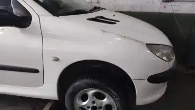 Pièce détachée automobile d'occasion AILE AVANT DROITE pour PEUGEOT 206 BERLINA  Références OEM IAM 7840K0  