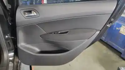 Peça sobressalente para automóvel em segunda mão forra / revestimento da porta traseira direita por peugeot 308 premium referências oem iam 9343a0
