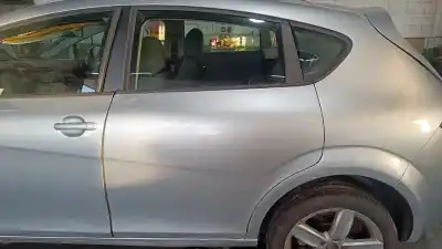 Second-hand car spare part rear left door for seat leon (1p1) 2.0 tdi 16v oem iam references 1p0 833 055
