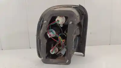 Second-hand car spare part right tailgate light for kia carnival ii 2.5 v6 lx oem iam references   