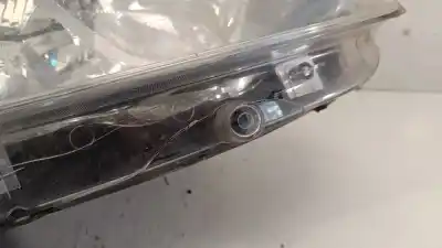 Second-hand car spare part right headlight for peugeot 208 1.6 16v hdi fap oem iam references 9802221280  