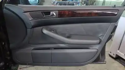 Peça sobressalente para automóvel em segunda mão forra / revestimento da porta dianteira direita por audi a6 berlina (4b2) 2.5 tdi quattro referências oem iam 