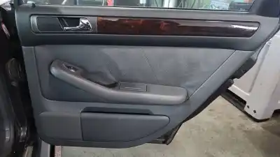 Peça sobressalente para automóvel em segunda mão forra / revestimento da porta traseira direita por audi a6 berlina (4b2) 2.5 tdi quattro referências oem iam 