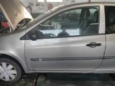 Piesă de schimb auto la mâna a doua USA din FATA stânga pentru RENAULT CLIO III  Referințe OEM IAM 7751476108  