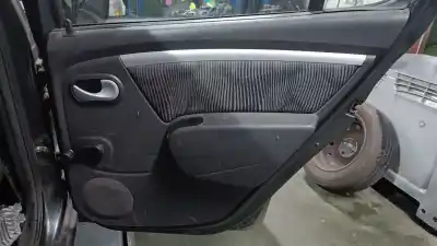 Автозапчасти б/у ОБИВКА ЗАДНЕЙ ПРАВОЙ ДВЕРИ за DACIA SANDERO  ссылки OEM IAM   
