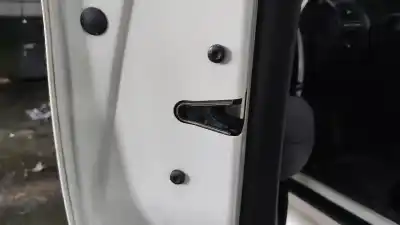 Peça sobressalente para automóvel em segunda mão fechadura da porta dianteira esquerda por bmw 1 (e87) 118 d referências oem iam 