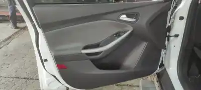 Second-hand car spare part left front door trim for ford focus lim. (cb8) titanium oem iam references 